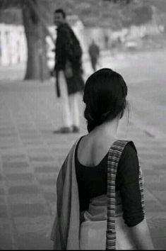 Aesthetic Hidden Face Girl Pic Black & White