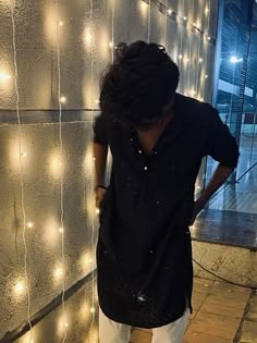 Aesthetic Hidden Face Girl Pic Black & White