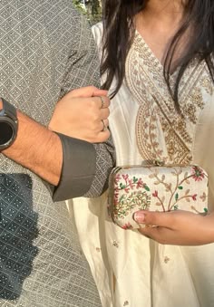 Hidden Face Girl Pic