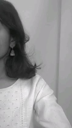 Hidden Face Girl Pic