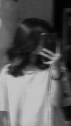 Hidden Face Girl Pic