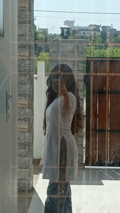 Hidden Face Girl Pic