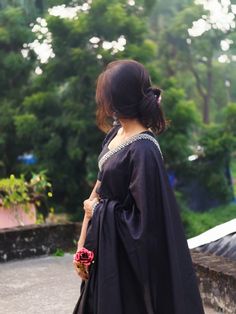 Hidden Face Girl Pic