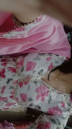 Hidden Face Girl Pic