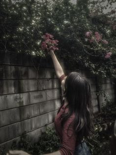 Hidden Face Girl Pic