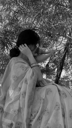 Hidden Face Girl Pic