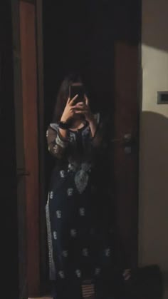 Hidden Face Girl Pic