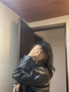 Hidden Face Girl Pic