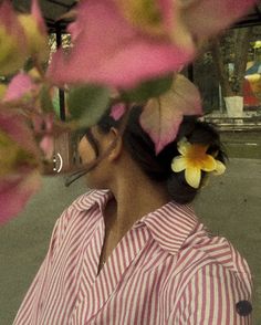 Hidden Face Girl Pic