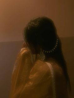 Hidden Face Girl Pic