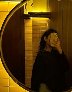 Hidden Face Girl Pic