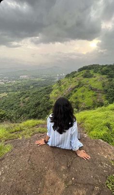 Hidden Face Girl Pic