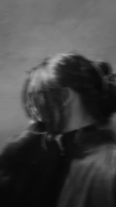 Hidden Face Girl Pic