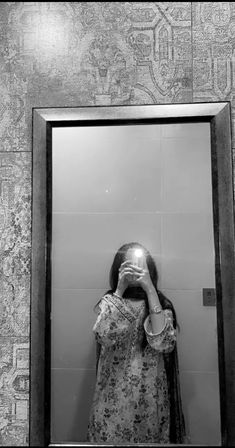 Hidden Face Girl Pic