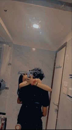 Hidden Face Girl Pic